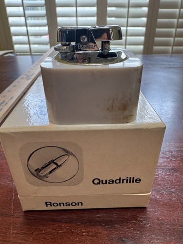 Rare vintage 1950 ronson - rare,